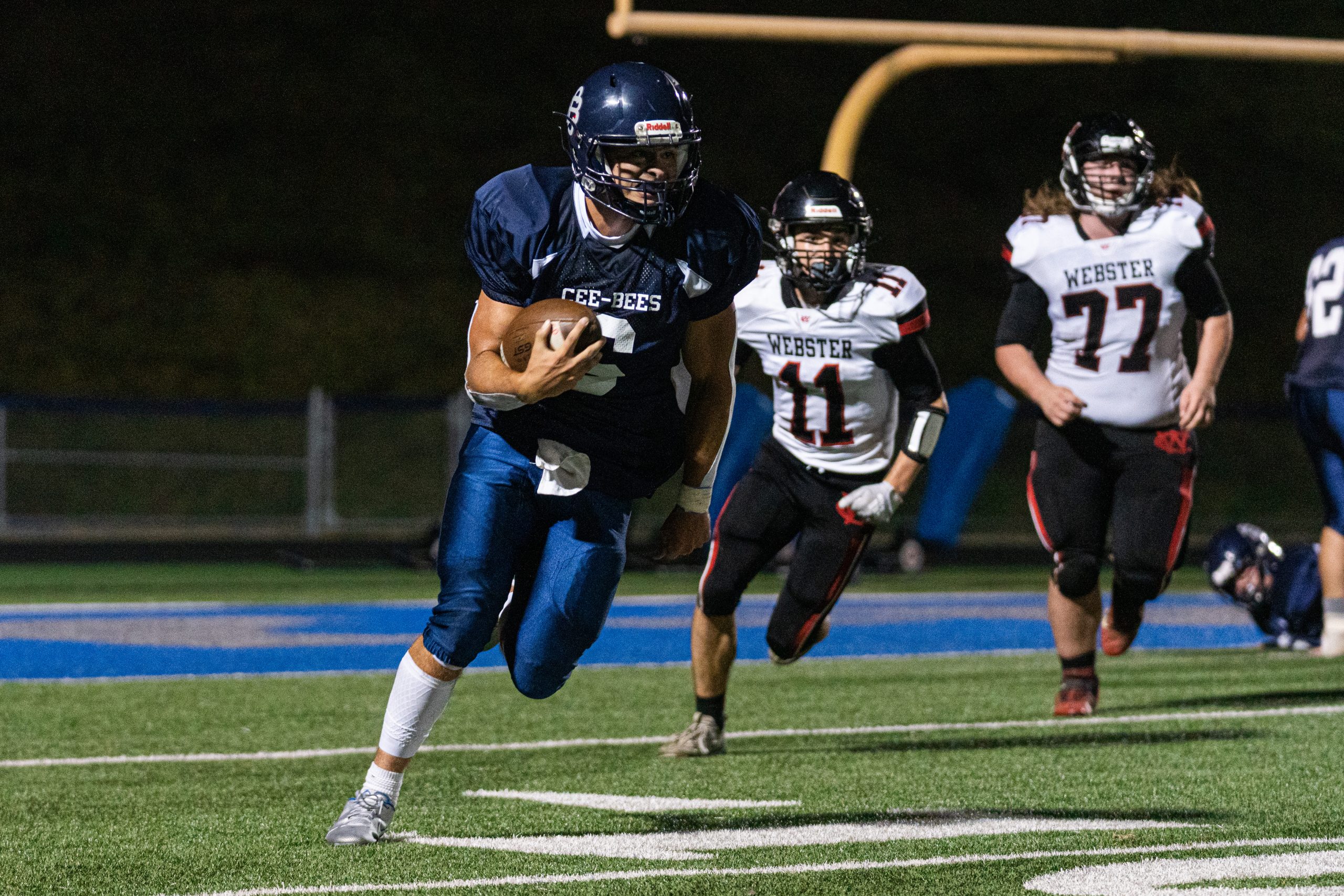 Clay-Battelle dominates Webster behind strong rushing performance from Carson Shriver